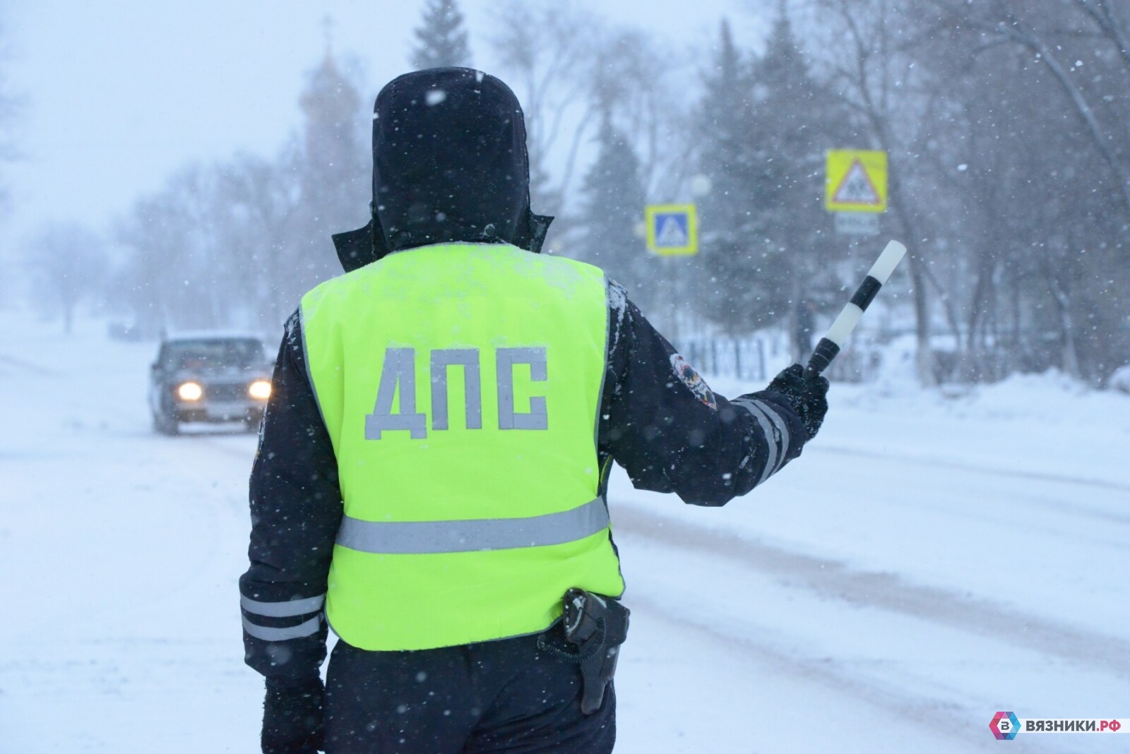 За один день в Вязниках областные полицейские проверили 200 автомобилей |  25.12.2023 | Вязники - БезФормата